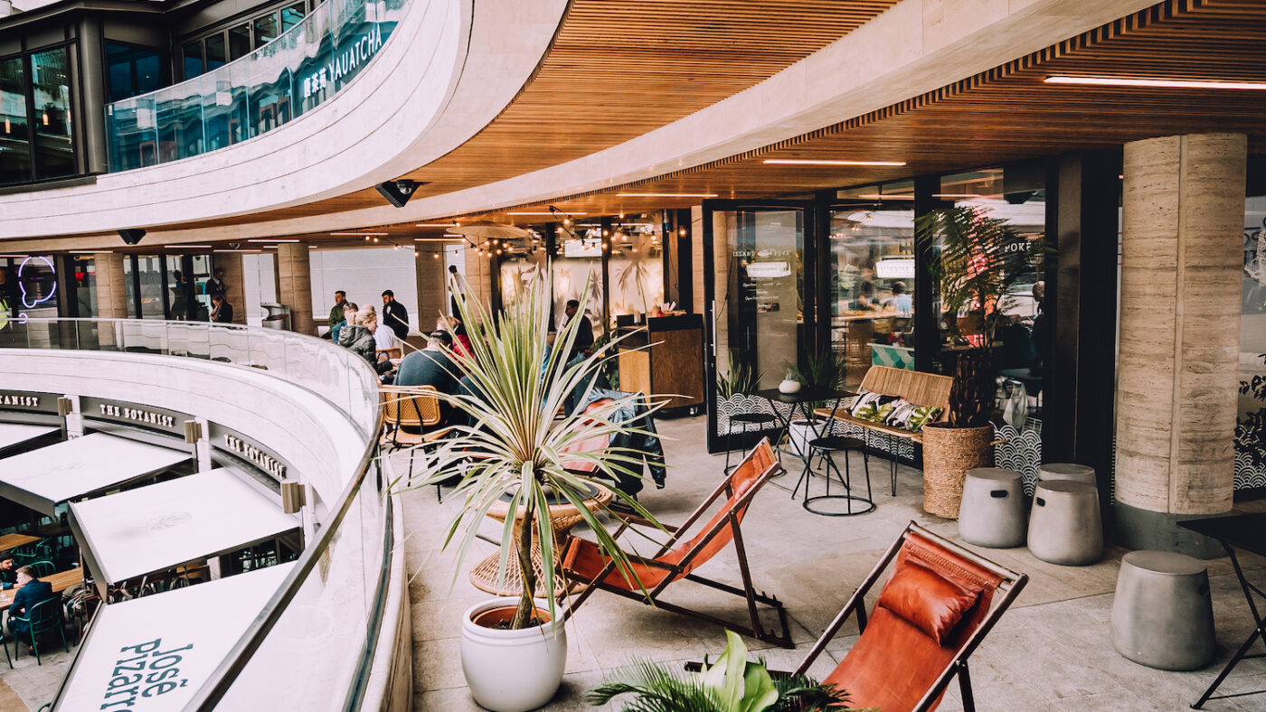 Broadgate Circle Island Poke